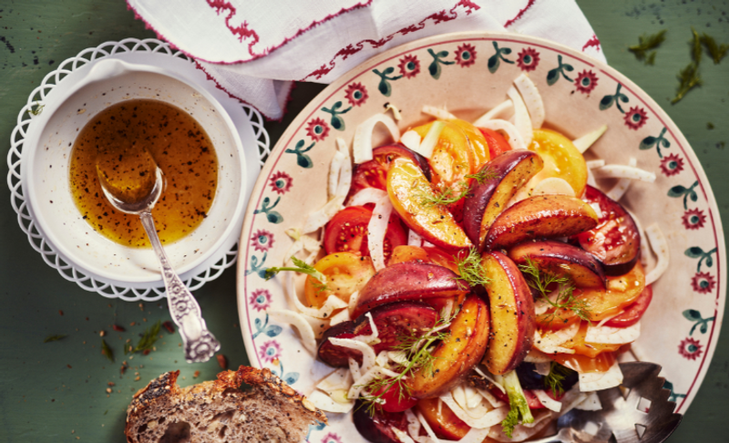 Salade de tomates, fenouil et nectarines rôties