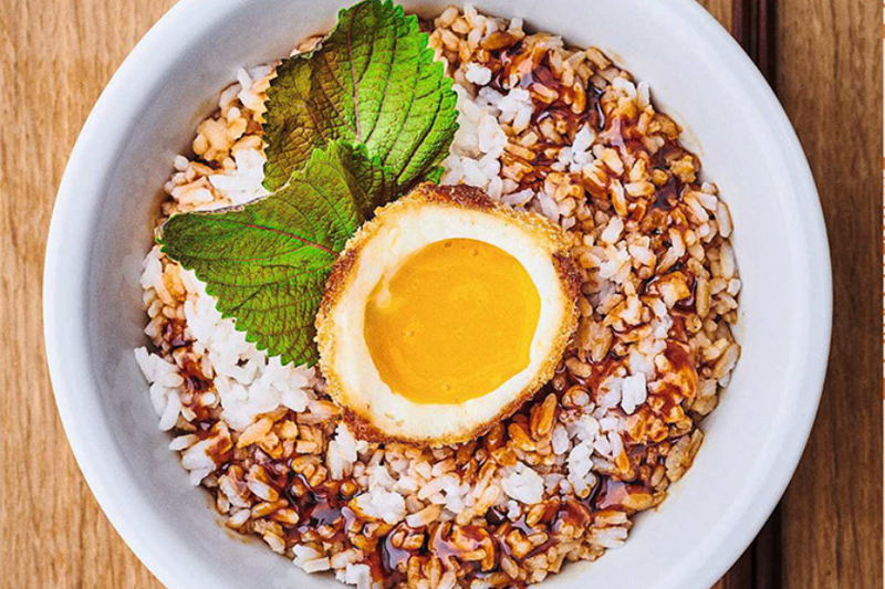 L'oeuf secret de Sôma par Thibaud Villanova : donburi oeuf mollet pané, shiso frit